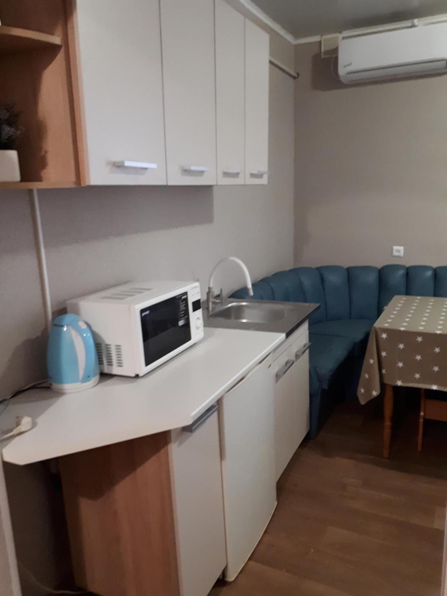 Hotel Gostynnyi Dvir Sharhorod Extérieur photo