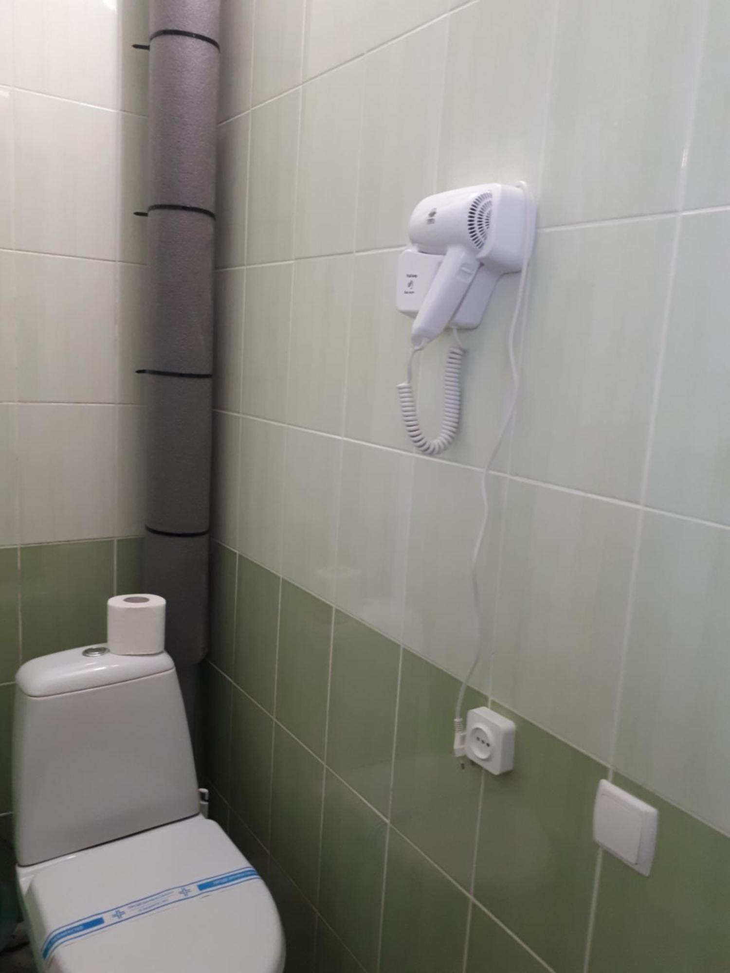 Hotel Gostynnyi Dvir Sharhorod Extérieur photo