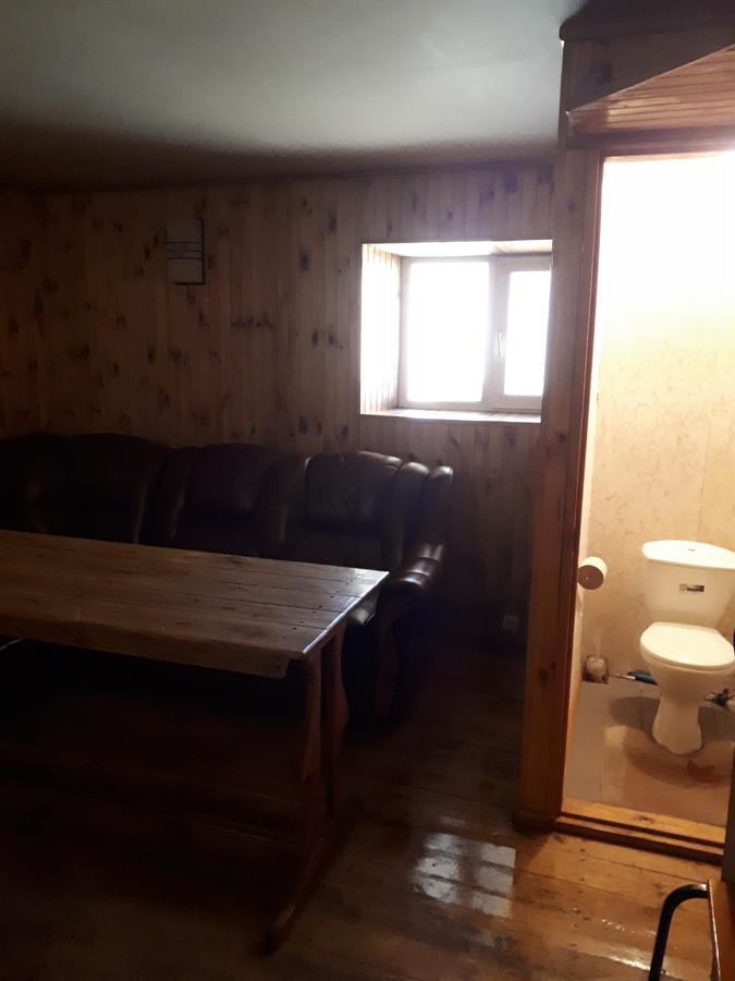 Hotel Gostynnyi Dvir Sharhorod Extérieur photo
