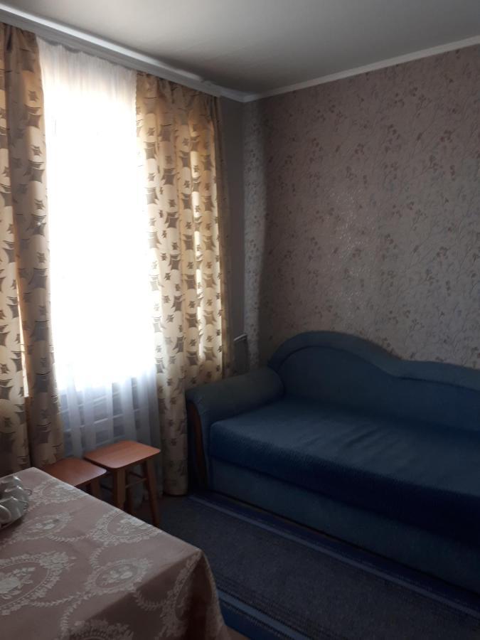 Hotel Gostynnyi Dvir Sharhorod Extérieur photo