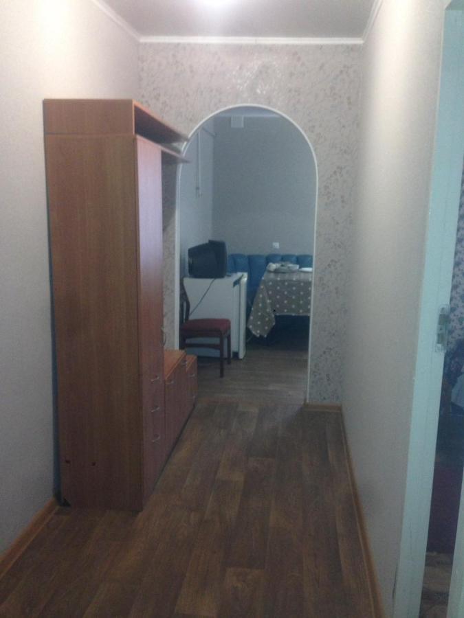 Hotel Gostynnyi Dvir Sharhorod Extérieur photo